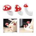 Pikkukuva 2 / 5: Hartsimagneettitarra Sarjakuva 3D Punainen Sieni Jääkaappimagneetti Luova Taidelahja Matkamuisto Kodin Koristeet pointed mushroom