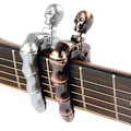 Miniatyrbillede 1 af 5: Sæt med 2 guitar capoer med dødningehoved-knapdesign, universelle strengeinstrumenter