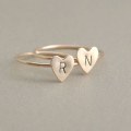 Miniatyrbilde 5 av 5: Håndstemplet stabling A-z 26 bokstaver Startnavn Tiny Heart Rings Kompatibel med kvinner Gullfarge Fingerringer Smykker Engros VRose Gold