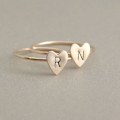 Miniatyrbillede 5 af 5: Håndstemplet stabling A-z 26 bogstaver Indledende navn Tiny Heart Ringe Kompatibel med Kvinder Guld Farve Finger Ringe Smykker Engros VGold Color