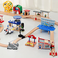 Miniatyrbillede 2 af 5: Hhcx-bøg trætogbanedele Vejspærring Tankstation Træskinner Tilbehør Passer til træjernbaneskinner Red legetøj til børn Ny Red small platform