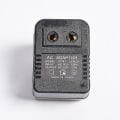 Miniatyrbild 4 av 5: Spänningsomvandlare Spänningsomvandlare 110v / 220v 220v / 110v Power 50w