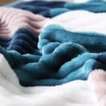 Miniatyrbillede 4 af 5: Populære japanske flanneltæpper Tykkede varme lagner Kontortæpper Sovesal lurtæpper Gave Engros 200*230cm Mi Ka stribe 200*230cm Mi Ka stripe