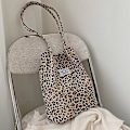Miniatyrbild 1 av 5: Print Canvas Bag Dam Handväska Print Axelväska Vintage Canvas Bag Leopard print Leopard print