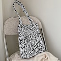 Miniatyrbild 1 av 5: Print Canvasväska Dam Handväska Print Axelväska Vintage Canvas Bag Zebra Zebra