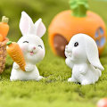 Pikkukuva 4 / 5: Sarjakuvapupun miniatyyrikoristeet, kanin puutarhakasvien hartsitarvikkeet 5 Squint Rabbit No. 6