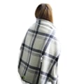 Miniatyrbillede 2 af 5: Dobbelt-lags Lazy Shawl Tæppe Fugtabsorption Opvarmning Varmt Tæppe Kontor Hjem Fritid Multi-purpose Nap Enkelt tæppe light grey 100x140cm