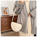 Miniatyrbillede 2 af 4: Niche Design Messenger Bag Dame Retro All-match Simple Sadeltaske