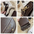 Miniatyrbillede 3 af 4: Niche Design Messenger Bag Dame Retro All-match Simple Sadeltaske