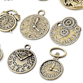Pikkukuva 3 / 5: 20 kpl / set Kellon riipuskoru, monivärinen sekoitettu watch Gear Hammaspyöräkorut Steampunk kellokoru