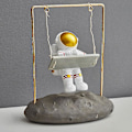 Miniatyrbild 4 av 4: Stimulering Astronaut Ormament Med Gunga Slitstark Långvarig Avtagbar Unik Modedräkt För Reflection