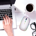Miniatyrbilde 4 av 5: Trådløs datamus med RGB LED dual mode Bluetooth/Wifi Sølv