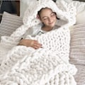 Pikkukuva 4 / 5: Paksu Chenillelanka käsin neulottuihin peittoihin, superpehmeä iso jumbopeittolanka S 4