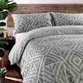 Miniatyrbild 2 av 4: Furn Tanza Global Geometrisk Täcke Set Superking Salvia Grön Sage Green Superking