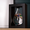 Miniatyrbild 2 av 3: Wm.Widdop Teardrop Galileo i träram One Size Svart Black One Size