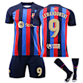 Pikkukuva 1 / 2: Barca Koti LEWANDOWSKI Koko 9 Jalkapallopaita Paketti 18