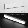 Pikkukuva 2 / 5: Kolme 10 LED-kaapin valoa, langaton, USB-ladattava, magneettinen, liiketunnistin, 2 valaistustilaa, kaapin valot, hätävalot, yö L
