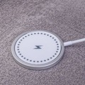 Miniatyrbild 5 av 8: Maxlife MXWC-05 magnetisk trådlös laddare Silver