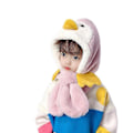 Pikkukuva 1 / 3: Lasten eläinaiheinen tekoturkislakki ja -huivi 2-in-1 setti pink duck