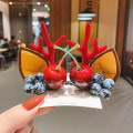 Pikkukuva 1 / 4: Joulupinnit, poronsarvet, hirvenkorva-hiusneulat, juhlahiusasusteet (pari) Red Berry pine cone