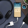 Miniatyrbild 3 av 4: Audio / Laddningsadapter Lightning till Lightning och Jack 3,5 mm F