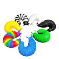 Miniatyrbild 1 av 2: Fidget Slug 3D-printad Articulerad Kladdig Stretch Slug Fidget Leksak Sensoriska Leksaker För Autistiska Yellow