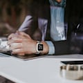 Pikkukuva 3 / 5: Nahkainen ranneke Fitbit Versa -kelloon, kellon ranneke Fitbit Versa/Lite -älykelloon Brown