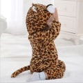 Miniatyrbild 4 av 5: Reedca Toddler Dinosaur Kostym Barn Söt Huvad Onesie Djurkostym Halloween Jaguar 24-30 Months