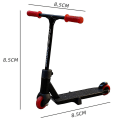 Miniatyrbilde 2 av 5: Finger Scooter i Legering med Mini Scooterverktøy og Fingerboard Tilbehør Leke Red