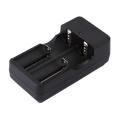Miniatyrbillede 3 af 4: 2 stk. 26650 3.7v 8800mah Genopladeligt Li-ion Batteri + Oplader Fo