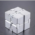 Miniatyrbillede 2 af 3: Stress Relief Infinity Cube Bærbar Dekompressionslegetøj silver