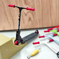 Miniatyrbild 4 av 5: Finger Scooter i Legering med Mini Scooterverktyg och Fingerboard Tillbehör Leksak Black