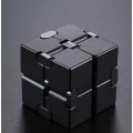 Pikkukuva 2 / 3: Stressiä Lievittävä Infinity Cube Kannettava Dekompressiolelu black