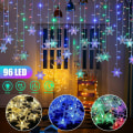 Pikkukuva 1 / 5: 96 LED Lumihiutale Valosarja Verho Ikkuna 8 Tilaa Joulujuhlakoriste Colorful EU