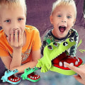 Miniatyrbild 3 av 4: Krokodilleksak klassisk mun tandläkare bit finger barn spel leksaker