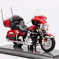 Pikkukuva 1 / 5: 1/18 Mittakaavan Maisto 2013 Flhtk Electra Glide Ultra Limited Touring Moottoripyörä Diecast- ja Leluajoneuvot Cruiser Pyörä Lelu Lapsille Pojille