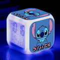 Miniatyrbild 1 av 2: Stitch Digital Väckarklocka med 7 Färgväxlande Nattlampa A