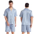 Miesten silkki satiini pyjamassetti lyhythihainen paita ja shortsit vaaleanharmaa light grey XL