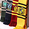 Pikkukuva 3 / 5: UUSI Harry Potter -huivi, lämmin ja paksu, Slytherin, Tylypahka, College-merkki, Korpinkynsi, Hermione, Rohkelikko, tupsuhuivi, asusteet, lahjat Green