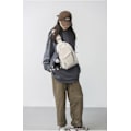 Miniatyrbillede 2 af 3: Ny brysttaske skuldertaske studentermode sports lille rygsæk dame crossbody taske With chimpanzee pendant White