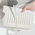 Miniatyrbillede 3 af 5: Vask Stænkskærm Beskyttelsesmåtte Silikone Afløbsmåtte Vask Vandhane Beskyttelsesmåtte Til Bondegård Badeværelse Køkken Vaskeri Beige Beige L