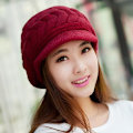 Miniatyrbillede 2 af 5: Slids 2-pak A-sort og bordeaux dame vinter varm strikket hat slouchy hat med skygge