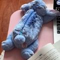 Miniatyrbilde 3 av 5: Kawaii e Lilo Stitch Plysj Penal Skrivebordsoppbevaring