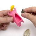 Miniatyrbillede 3 af 4: of Tea - Løse Blad Urtete Si til en Kop eller Kande - Grå og Pink Silikon Te Filter i et Sæt af To (Pink, Grå, 2)
