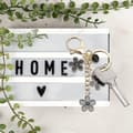 Miniatyrbilde 5 av 6: Nøkkelring med forbokstav, hvit color_name White