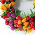 Miniatyrbilde 5 av 5: 3-farget blomsterkrans 20 tommers tulipan krans blomsterkranser for inngangsdør, vår silkekrans med grønne blader for vindu