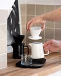 Miniatyrbild 3 av 5: Pour Over Coffee Maker Set, Premium Ceramic V60 Dripper And Carafe, 1-2 Cup Home Filter Coffee Maker (white)