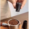 Miniatyrbillede 4 af 5: Sort espressoudstyr i sort, gør kaffesmagen renere, hvilket er stræben efter perfektion (længde 9,5 cm)