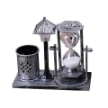 Miniatyrbillede 1 af 4: Kreativ Sandur Antik Gadelygte Timeglas Penneholder Delikat Natlys Skrivebords Håndværk Silver 14*15.5 cm