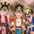 Miniatyrbilde 4 av 5: 12 stk Nyttårsaften Briller og Hatt Papir 2025 Festbriller Godt Nyttår 2025 Briller og Hatt Fotoboksrekvisitter